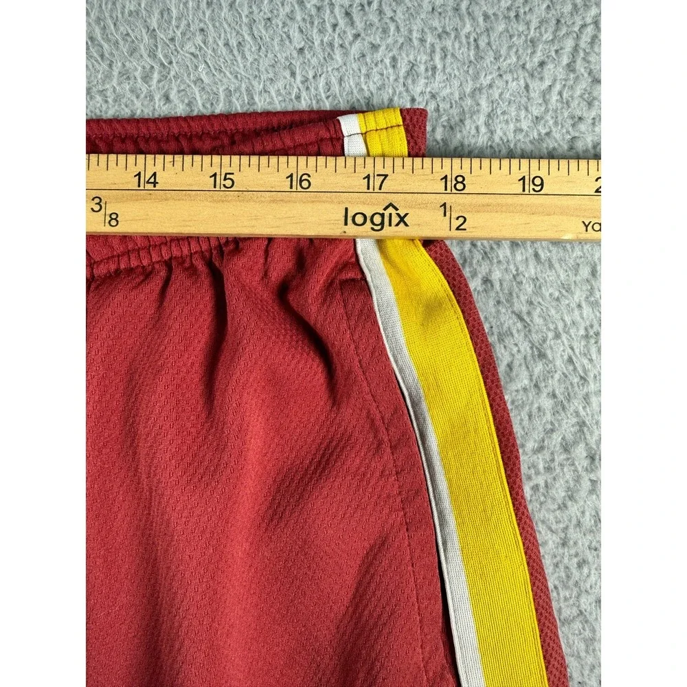 Nike USC Trojans mens shorts Size Medium front. drawstring pockets gym casual
